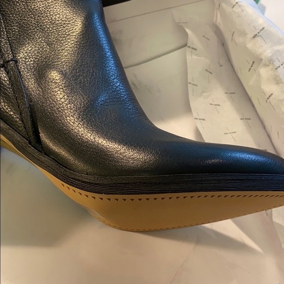 NWT dolce vita size 8 black leather ankle bootie - Picture 7 of 12